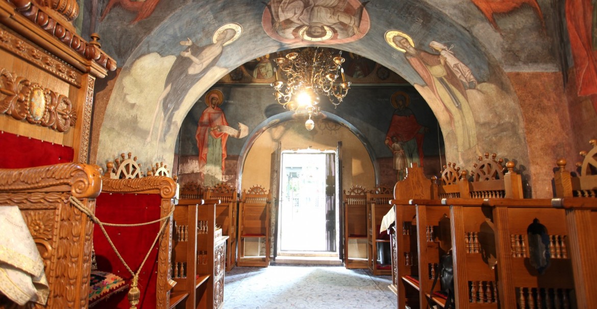 Biserica Nașterea Maicii Domnului - interior