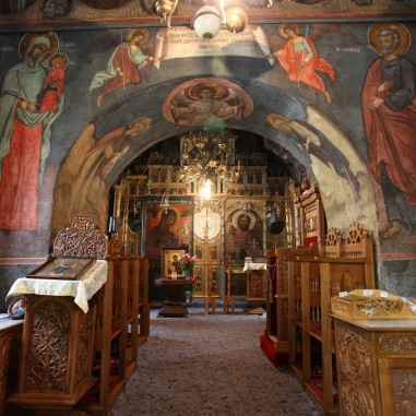 Biserica Nașterea Maicii Domnului - interior