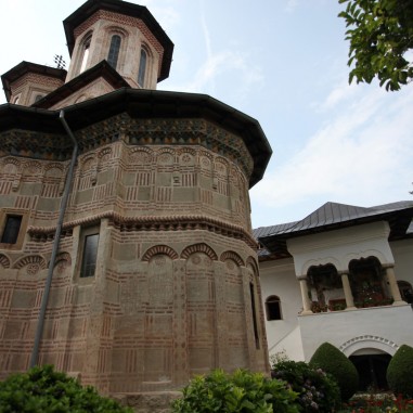 Biserica Nașterea Maicii Domnului și Palatul Brâncovenesc